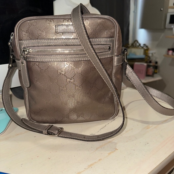 authentic gucci imprime crossbody bag - Picture 1 of 16